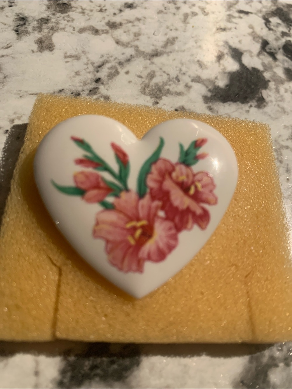 Vintage Avon Floral Heart Brooch in White & Pink